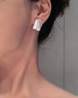 RAËLIV - Nora Square Pearl Studs - CoCapsules