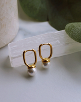 RAËLIV - Preston Pearl Mini Hoops - CoCapsules