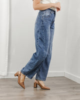 Molly Bracken - Barrel Leg Jeans - CoCapsules