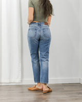 Hidden Jeans - Mom Jeans - Mid Wash - CoCapsules