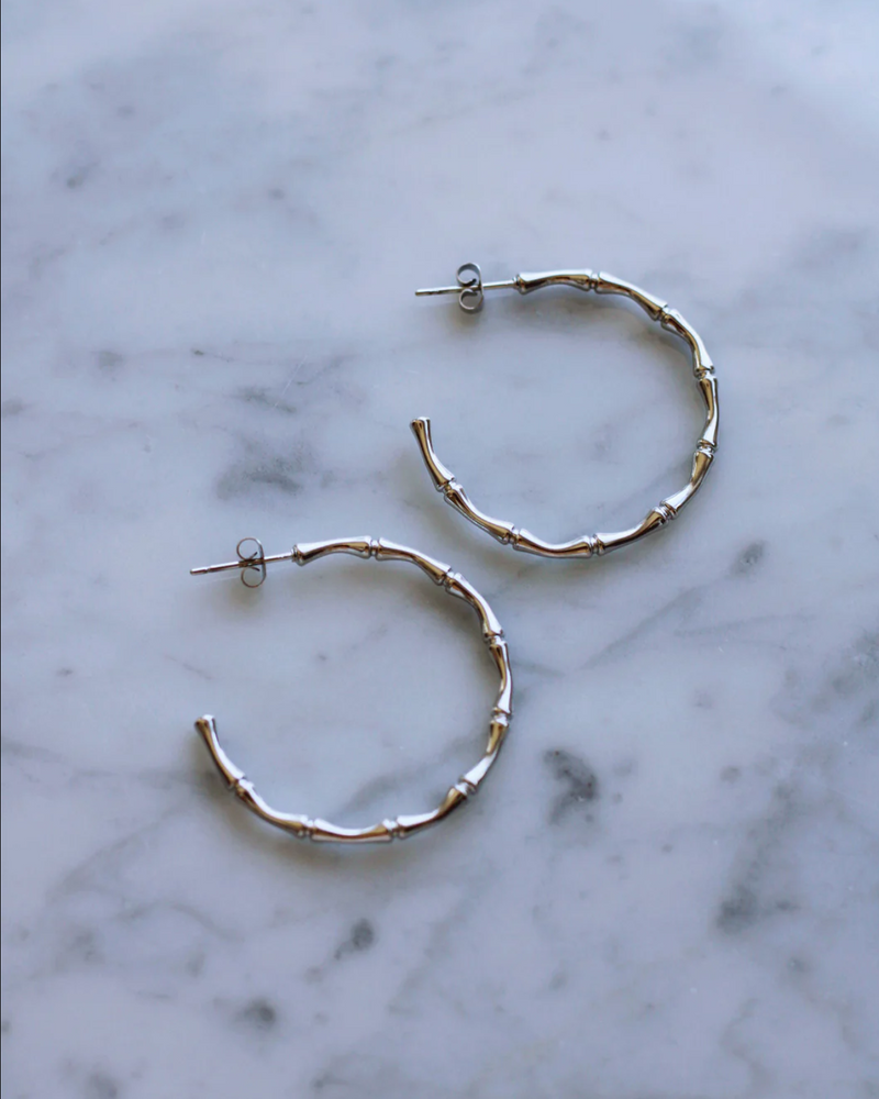  RAËLIV - Mini Morgan Bamboo Hoops - White Gold - CoCapsules