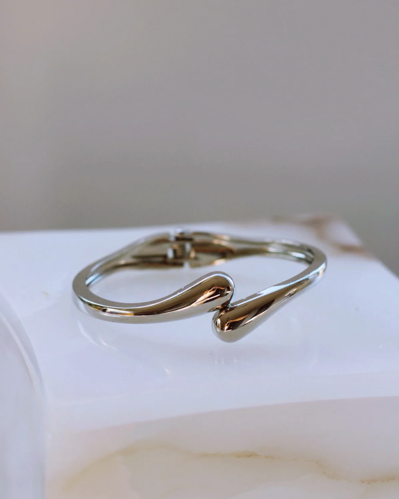  RAËLIV - Teardrop Bracelet - White Gold - CoCapsules