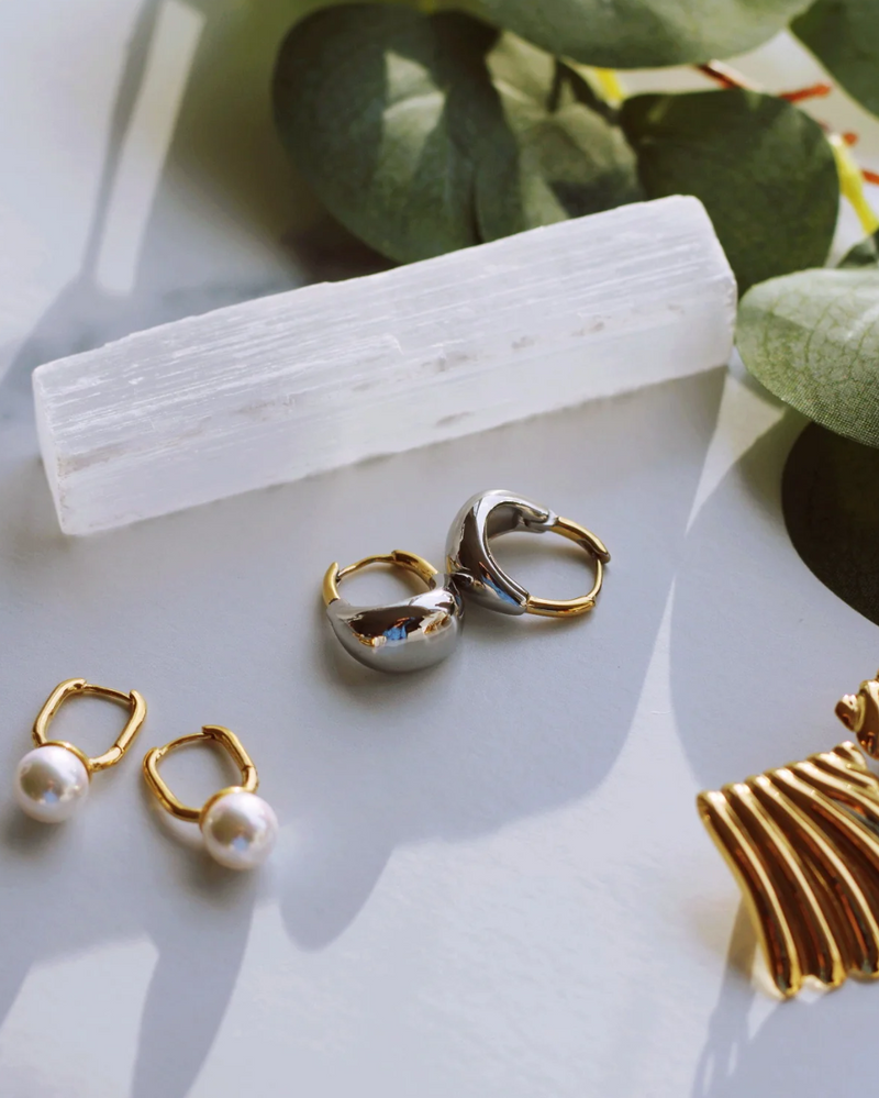  RAËLIV - Grace Drop Hoops - CoCapsules