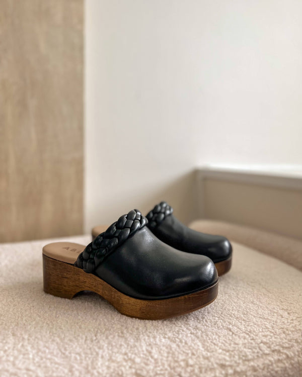 Whiley Clog