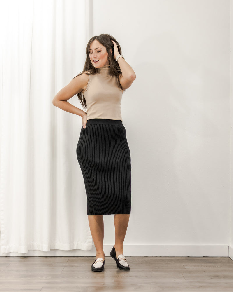  Molly Bracken - Knit Pencil Skirt - CoCapsules