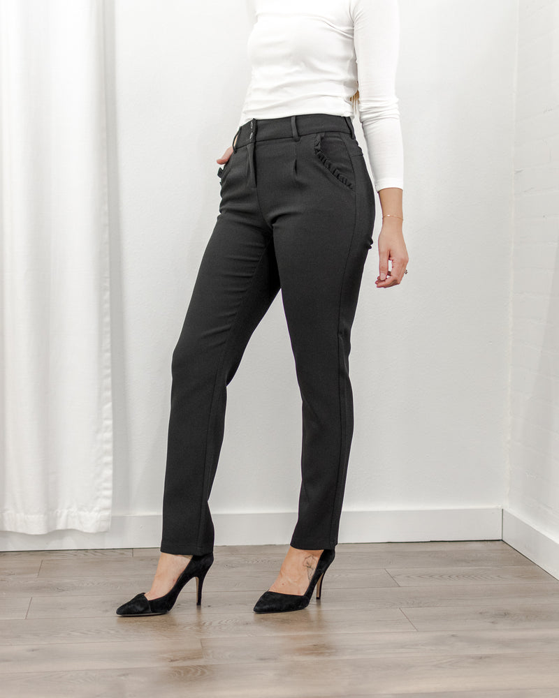  Molly Bracken - Ruffle Pocket Trousers - CoCapsules