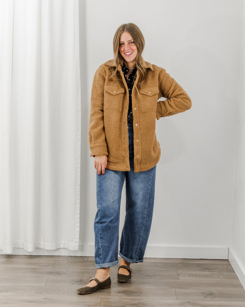  Molly Bracken - Barrel Leg Jeans - CoCapsules