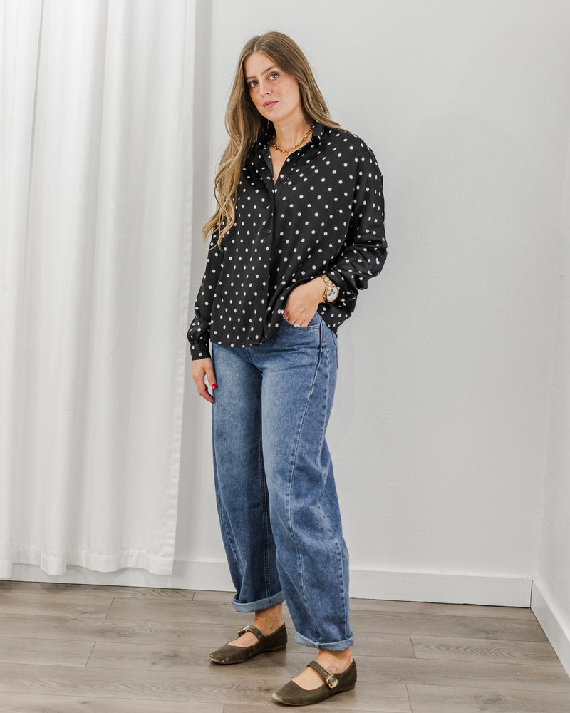  Molly Bracken - Barrel Leg Jeans - CoCapsules