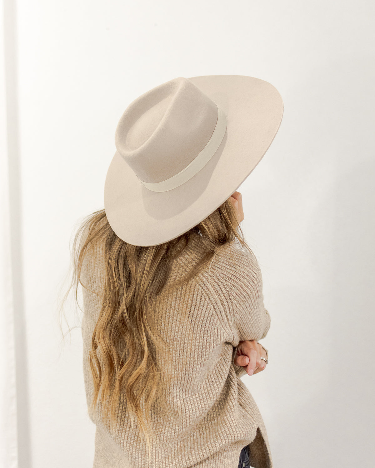 Taylor Rancher Hat - Oatmilk | CoCapsules