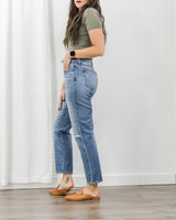  Hidden Jeans - Mom Jeans - Mid Wash - CoCapsules