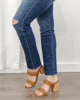 Relaxed Taper Jeans - Mid Blue
