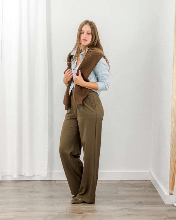 Classic Sweater - Brown