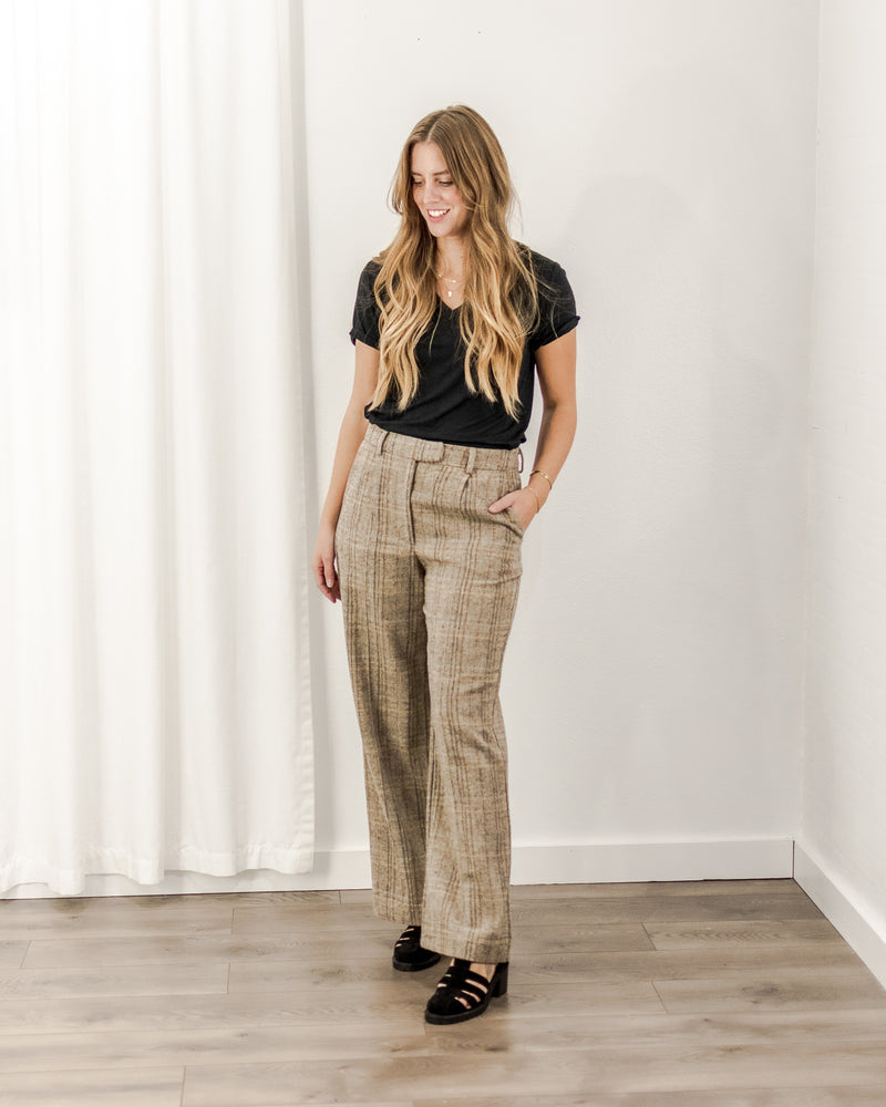  Molly Bracken - Plaid Trousers - CoCapsules