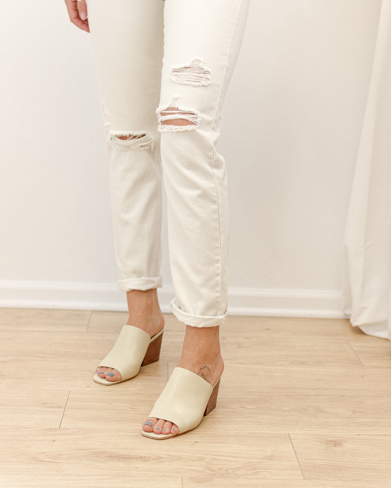  Hidden Jeans - The Boyfriend Jeans - Cream - CoCapsules