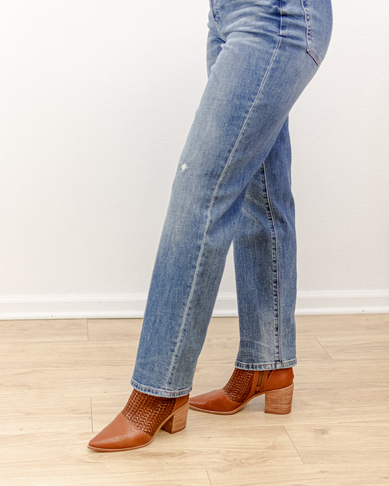 Straight Leg Jeans - Blue